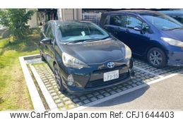 toyota aqua 2012 CFJ1644403