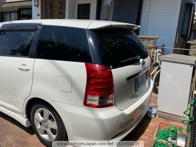 toyota wish 2005 CFJ1606231 image 2