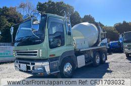 isuzu giga 2006 CFJ1703032