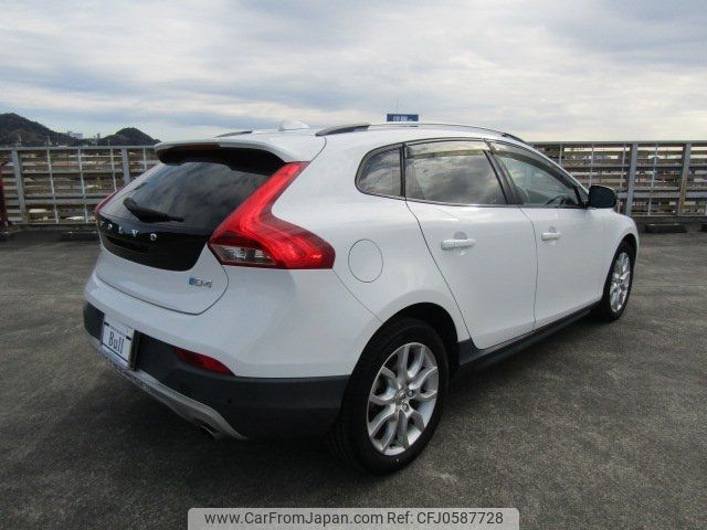 volvo v40 2016 -VOLVO 【静岡 339ｻ510】--Volvo V40 MD4204T--H2121757---VOLVO 【静岡 339ｻ510】--Volvo V40 MD4204T--H2121757- image 2