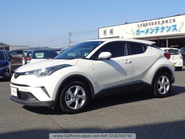 toyota c-hr 2017 quick_quick_DBA-NGX50_NGX50-2005573 image 1