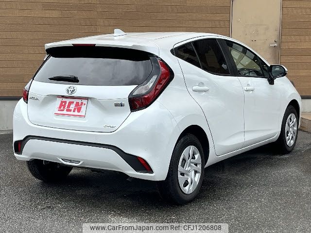 toyota aqua 2023 CFJ1206808 image 2