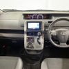 toyota voxy 2013 -TOYOTA--Voxy DBA-ZRR75W--ZRR75-0111819---TOYOTA--Voxy DBA-ZRR75W--ZRR75-0111819- image 16