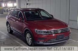 volkswagen tiguan 2020 -VOLKSWAGEN--VW Tiguan WVGZZZ5NZKW907759---VOLKSWAGEN--VW Tiguan WVGZZZ5NZKW907759-