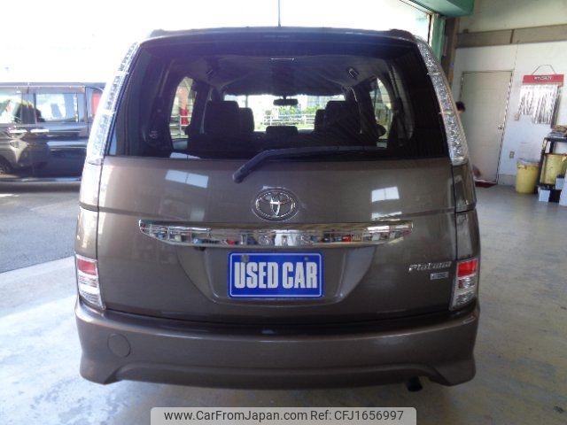 toyota isis 2016 CFJ1656997 image 2
