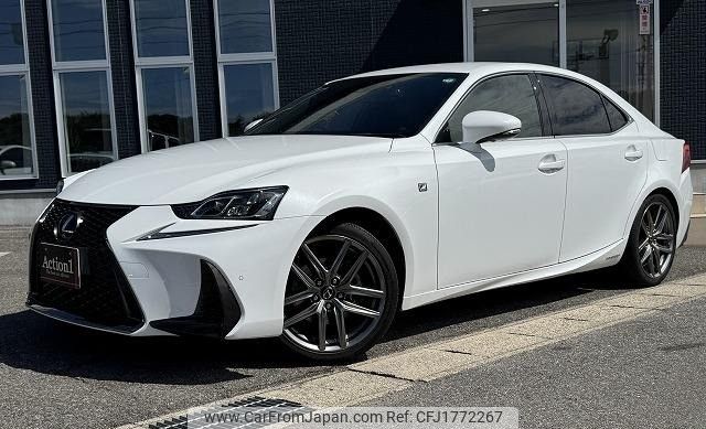 lexus is 2017 CFJ1772267 image 1
