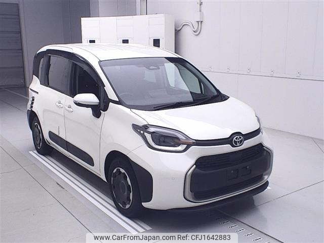 toyota sienta 2023 CFJ1642883 image 1