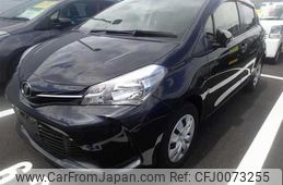 toyota vitz 2015 -TOYOTA--Vitz KSP130--2135390---TOYOTA--Vitz KSP130--2135390-