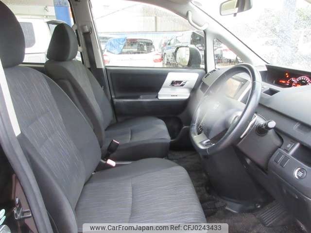 toyota voxy 2011 -TOYOTA--Voxy DBA-ZRR70W--ZRR70-0433027---TOYOTA--Voxy DBA-ZRR70W--ZRR70-0433027- image 2