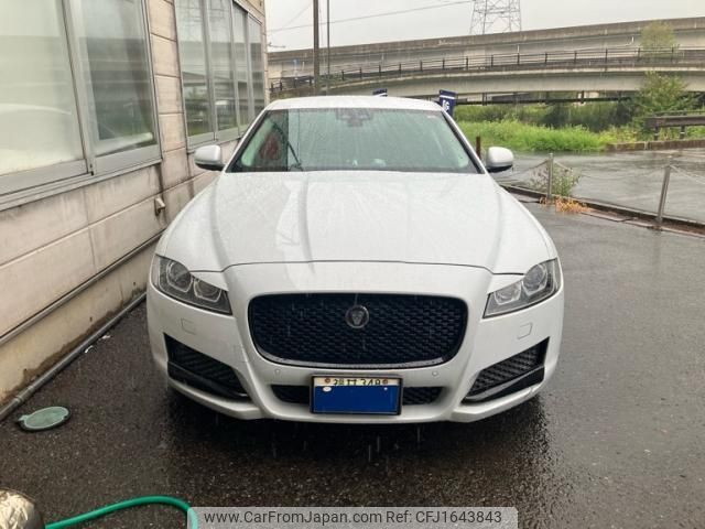 jaguar xf 2016 CFJ1643843 image 2
