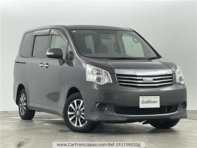 toyota noah 2011 CFJ1590204 image 1