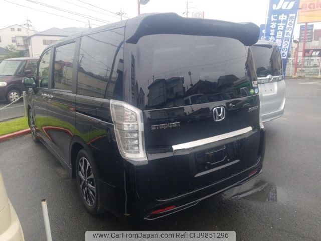 honda stepwagon 2014 -HONDA--Stepwgn RK5-1416084---HONDA--Stepwgn RK5-1416084- image 2