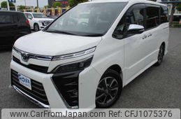 toyota voxy 2018 -TOYOTA--Voxy ZRR80W--0421074---TOYOTA--Voxy ZRR80W--0421074-