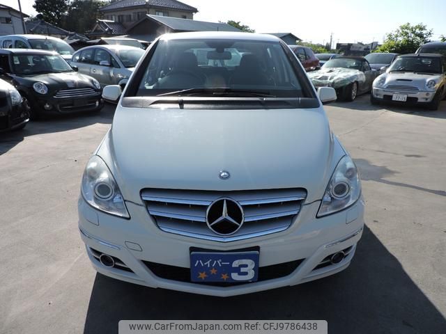 mercedes-benz b-class 2011 GOO_JP_700054078630240511002 image 2