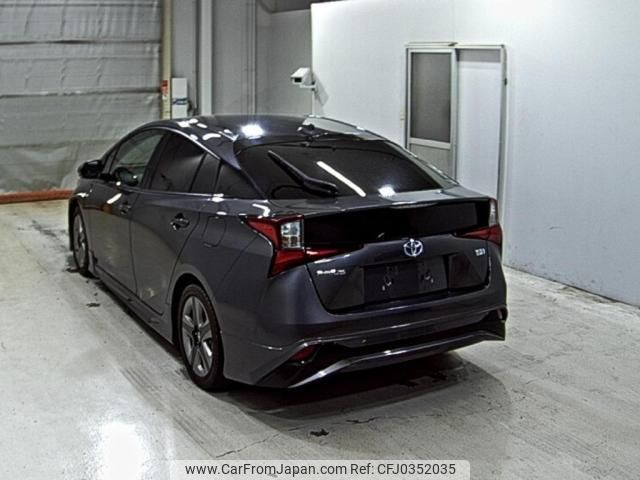 toyota prius 2019 quick_quick_DAA-ZVW51_6118406 image 2