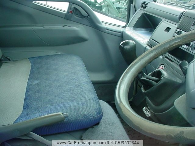 mitsubishi-fuso canter 2007 CFJ9692344 image 2