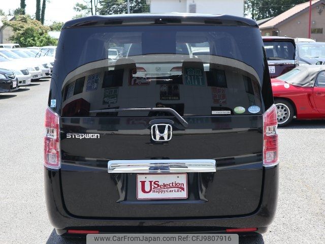 honda stepwagon 2011 -HONDA--Stepwgn RK1--1027810---HONDA--Stepwgn RK1--1027810- image 2