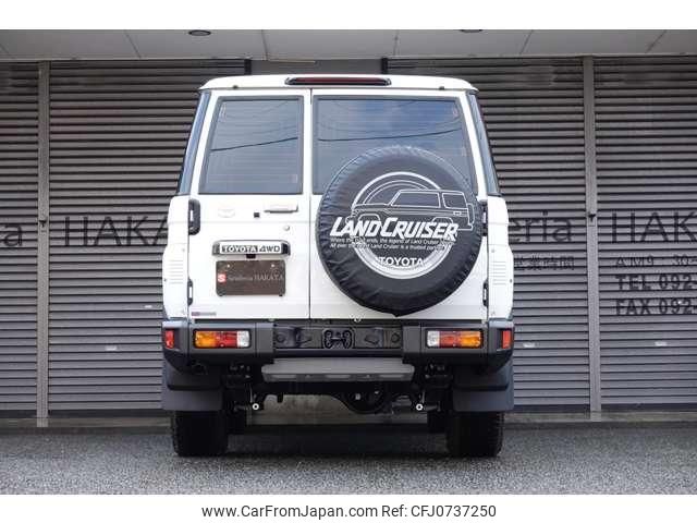 toyota land-cruiser 2024 quick_quick_3DA-GDJ76W_GDJ76-1005995 image 2