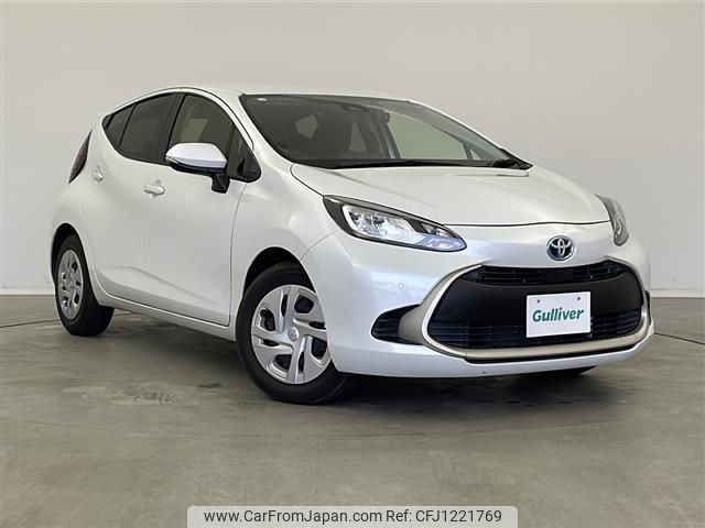 toyota aqua 2022 -TOYOTA--AQUA 6AA-MXPK11--MXPK11-2058747---TOYOTA--AQUA 6AA-MXPK11--MXPK11-2058747- image 1