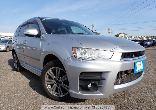 mitsubishi outlander 2011 REALMOTOR_N2024090318F-24 image 2