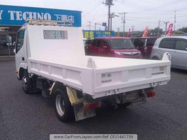 hino dutro 2015 GOO_NET_EXCHANGE_0404296A30250519W006 image 2
