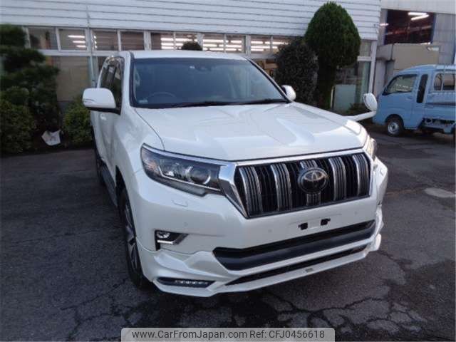 toyota land-cruiser-prado 2017 -TOYOTA--Land Cruiser Prado LDA-GDJ150W--GDJ150-0024300---TOYOTA--Land Cruiser Prado LDA-GDJ150W--GDJ150-0024300- image 2