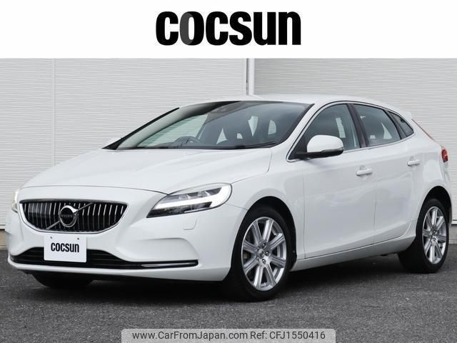 volvo v40 2017 CFJ1550416 image 1