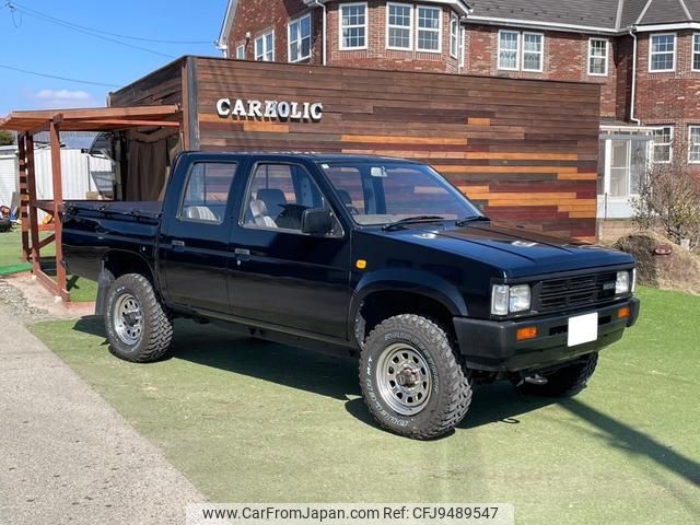 nissan datsun-pickup 1986 GOO_JP_700040317230240217001 image 1