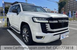 toyota land-cruiser 2024 CFJ1773818