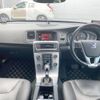 volvo v60 2018 quick_quick_FD4204T_YV1FWA8RDJ2391961 image 2