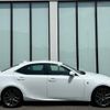 lexus is 2017 CFJ1746437 image 15