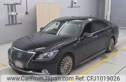 toyota crown-majesta 2014 -TOYOTA--Crown Majesta DAA-GWS214--GWS214-6006070---TOYOTA--Crown Majesta DAA-GWS214--GWS214-6006070-