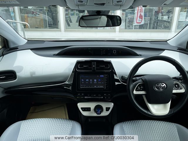 toyota prius 2016 -TOYOTA--Prius DAA-ZVW50--ZVW50-8030141---TOYOTA--Prius DAA-ZVW50--ZVW50-8030141- image 2