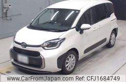 toyota sienta 2023 CFJ1684749