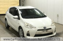 toyota aqua 2013 -TOYOTA--AQUA NHP10-6173097---TOYOTA--AQUA NHP10-6173097-