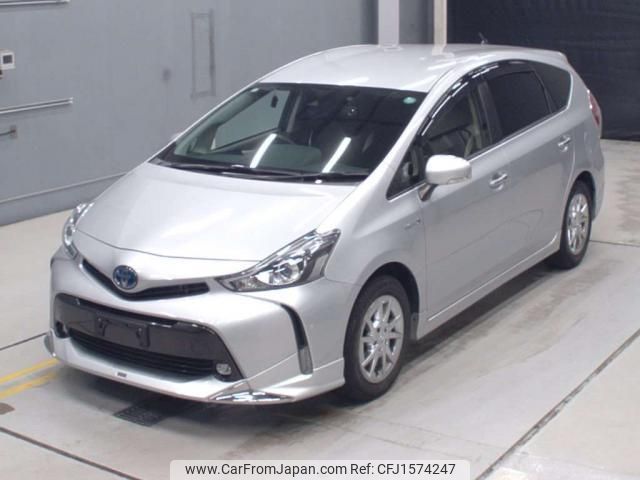toyota prius-α 2018 CFJ1574247 image 1