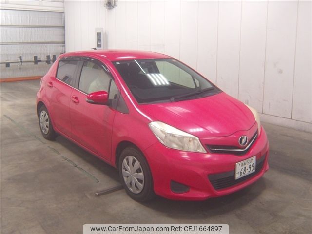 toyota vitz 2013 CFJ1664897 image 1