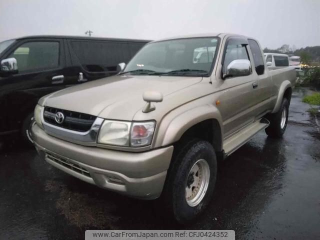 toyota hilux-sports-pick-up 2004 GOO_NET_EXCHANGE_1002907A30241107W001 image 1