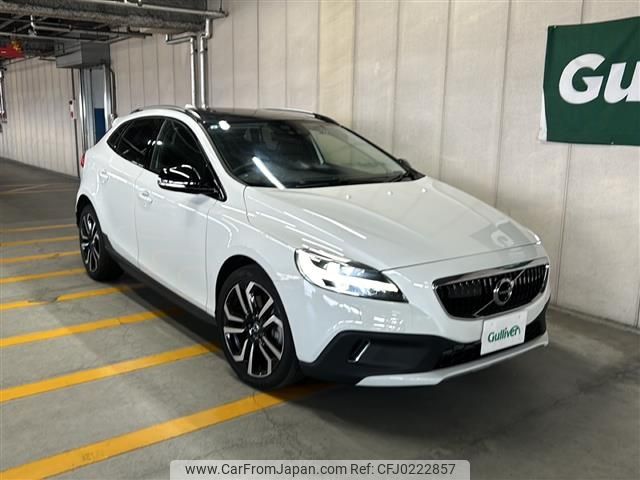 volvo v40 2019 -VOLVO--Volvo V40 CBA-MB420XC--YV1MZ402CK2185846---VOLVO--Volvo V40 CBA-MB420XC--YV1MZ402CK2185846- image 1