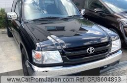 toyota hilux-sports-pick-up 2003 CFJ8604893