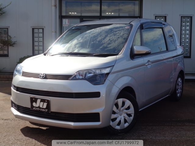 toyota spade 2012 CFJ1799972 image 1