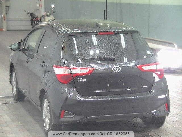toyota vitz 2018 CFJ1862055 image 2