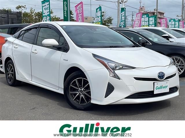 toyota prius 2018 -TOYOTA--Prius DAA-ZVW55--ZVW55-8058923---TOYOTA--Prius DAA-ZVW55--ZVW55-8058923- image 1