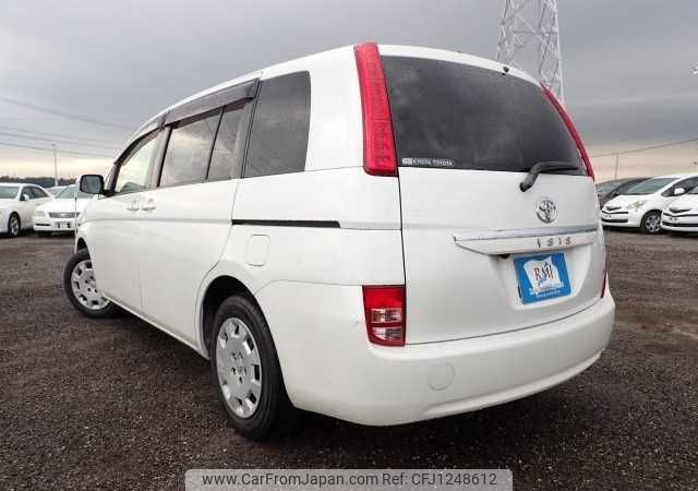 toyota isis 2010 646828-N2024120313F-10 image 2
