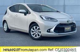 toyota aqua 2021 -TOYOTA--AQUA 6AA-MXPK11--MXPK11-2004242---TOYOTA--AQUA 6AA-MXPK11--MXPK11-2004242-