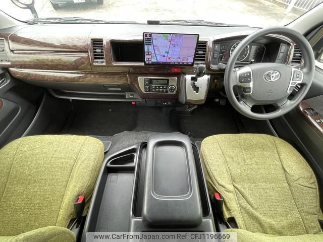 toyota hiace-wagon 2021 GOO_JP_700040407230250525004 image 1
