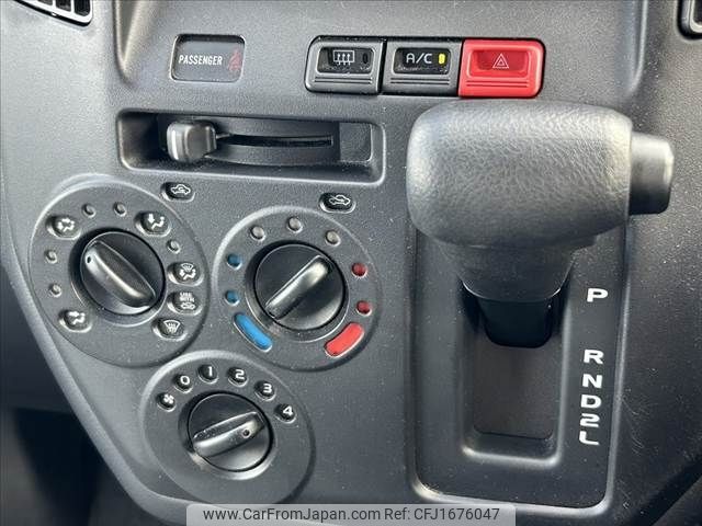 toyota townace-van 2017 CFJ1676047 image 2