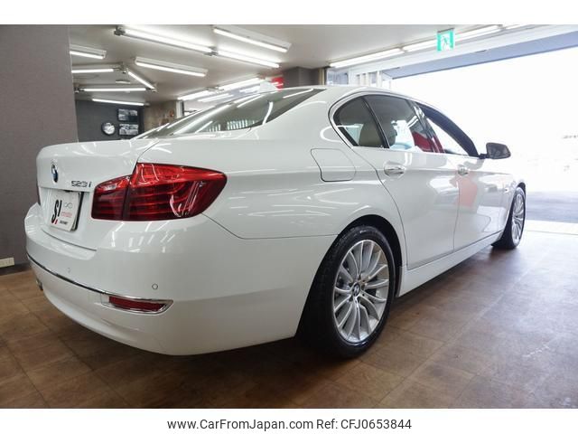 bmw 5-series 2014 quick_quick_XG20_WBA5A32080D196471 image 2