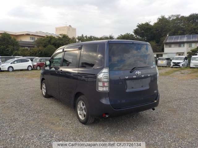 toyota voxy 2012 CFJ1726134 image 2