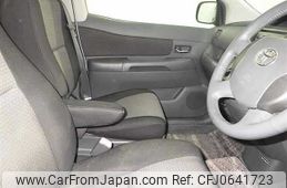 toyota raum 2008 NIKYO_YH92935